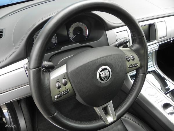Jaguar XF Premium Luxury 3.0 177 кВт (фото #8)