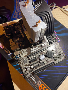 Emaplaat ASRock FM2A88M-HD+ (2 foto / 3)