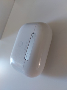 Apple AirPods Pro (5 фото из 5)
