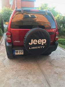 Jeep Cherokee 2.8 TD (8 foto / 14)