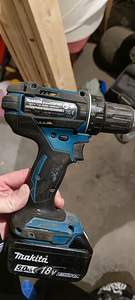 Makita DDF482 (2 foto / 2)