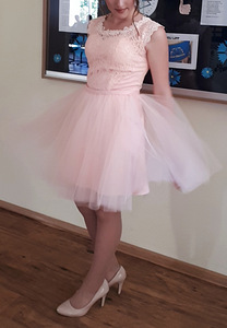 Праздничное светло-розовое платье