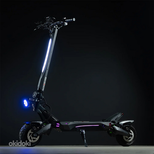 Продается электрический самокат "Nanrobot N6".