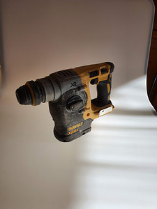 Инструменты dewalt (4 фото из 9)