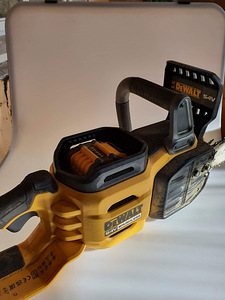 Инструменты dewalt (9 фото из 9)