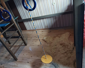 Kõrge voodi, nari, ronimisvoodi kirjutuslaua ja tahvliga (6 foto / 8)