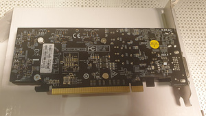 RX550 РАДЕОН 2 ГБ (2 фото из 4)