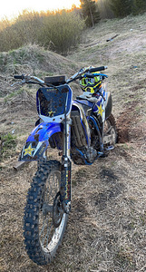 Yamaha YZ 450f (5 foto / 8)