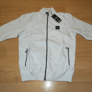 HUGO BOSS MEESTE DRESSIKAS L/XL SUURUS (2 foto / 3)