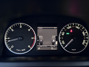Range Rover Sport (10 фото из 15)