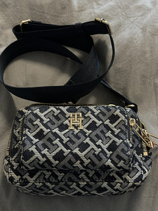 Original tommy hilfiger (2 foto / 4)