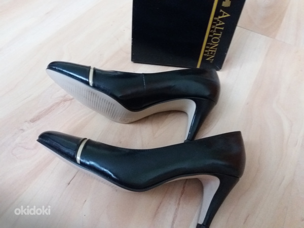 Новые кожаные туфли бренда "Aaltonen".Размер № 37. (фото #9)