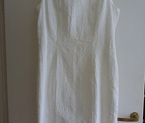 Платье белого цвета, рельефная ткань М / L.
