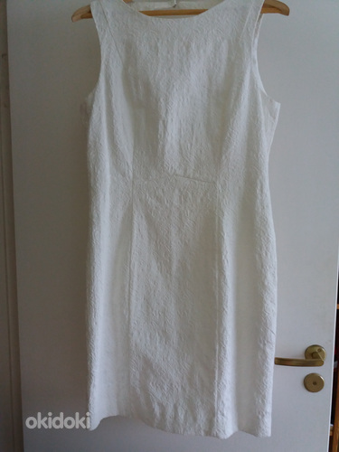 Платье белого цвета, рельефная ткань М / L. (фото #10)