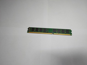 Oinas kingston 4g 1333mhz ddr3 (2 foto / 2)