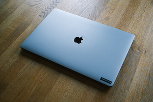 Apple Macbook Pro 16" i9 1TB SSD 8-core Laptop
