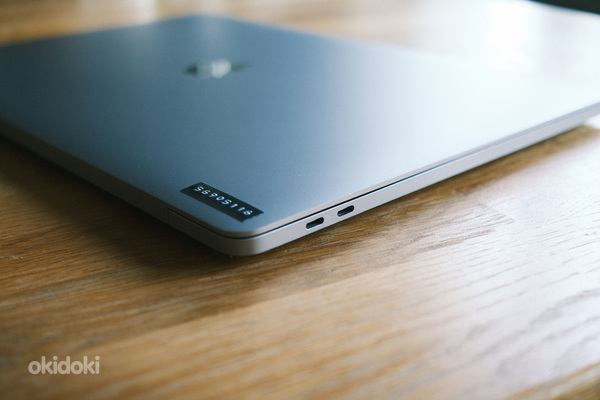 Apple Macbook Pro 16" i9 1TB SSD 8-core Laptop (фото #2)