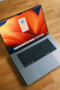 Macbook Pro M2 Pro (2023) 1TB SSD Laptop (4 foto / 4)