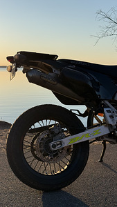 Suzuki DRZ-400s (7 foto / 10)