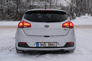 Kia Ceed (5 foto / 13)