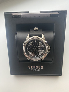 Часы versus versace