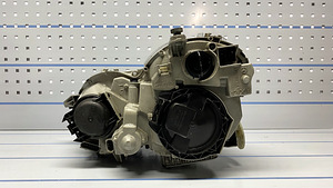Mercedes Benz SL R230 '02-'06 OEM parem esituli (8 foto / 9)