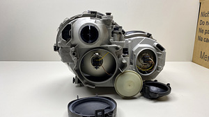 Mercedes Benz W203 '99-'03 Bosch vasak esituli (8 foto / 9)