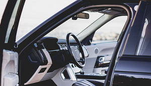 Land Rover Range Rover Autobiography TDV8 4.4 250 kW (3 foto / 8)