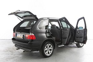 BMW X5 - 2006 (1 фото из 13)