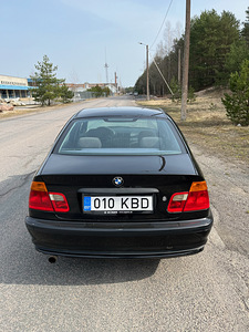 BMW 318 1.9 87kW (4 foto / 8)