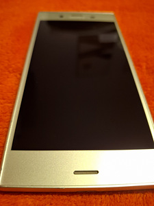 Sony Xperia XZ1 (SOV36) (1 foto / 5)