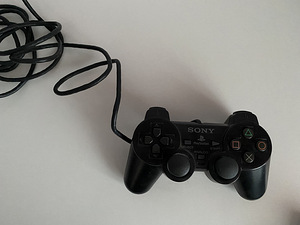 Play Station 2 (3 фото из 5)