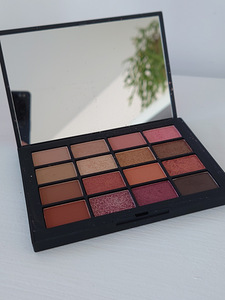 NARS Summer Unrated Special Edition (1 foto / 2)