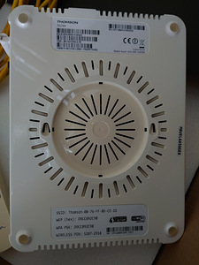 Elion-Telia ruuterid-digiboksid + kaablid (3 foto / 9)