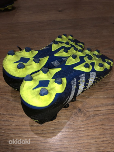 Müüa Adidas Predator jalgpalli puutsad, suurus 44 (foto #2)
