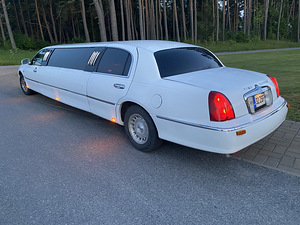 Lincoln town car Limusiin (3 foto / 8)