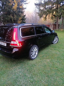Volvo V70-2017a (3 foto / 14)