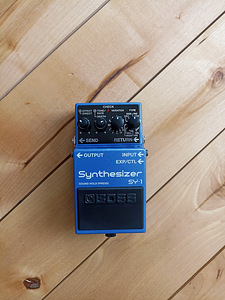 BOSS SY-1 SYNTHESIZER (1 foto / 6)