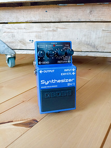 BOSS SY-1 SYNTHESIZER (4 foto / 6)