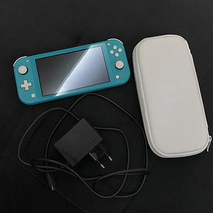 Nintendo Switch Lite + Case + microSD 64GB (1 foto / 1)