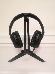 Совершенно новые беспроводные наушники HyperX Cloud Flight! (2 фото из 3)