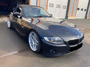 M/V BMW Z4 2.5i (15 foto / 15)