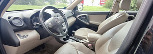 Toyota RAV 4 (7 foto / 9)