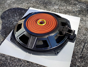 BMW Istmealused Subwoofrid E91 lci HiFi (2 foto / 2)