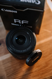 Canon RF 16mm f/2.8 STM (2 foto / 2)