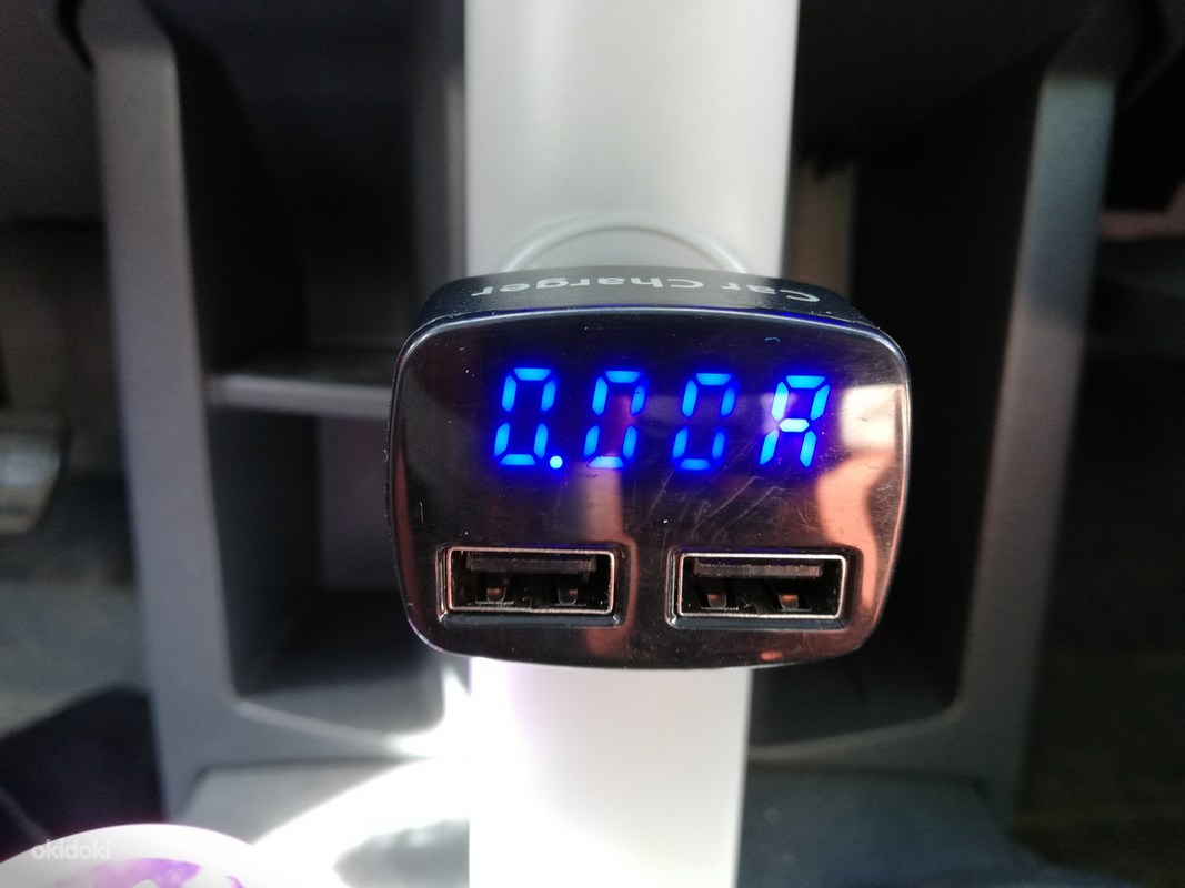 Автомобильная зарядка на 2 USB порта. (фото #1)