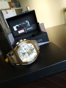 INVICTA Marvel Punisher Limited Edition Gold 37617. (4 foto / 8)