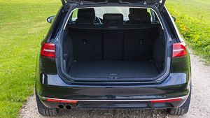 VW Passat Highline 140kW (5 foto / 10)