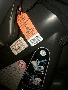 Turvahäll + isofix alusega (3 foto / 3)