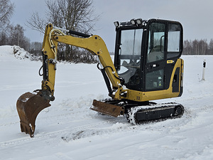 ЭКСКАВАТОР CAT 301.8 (8 фото из 10)